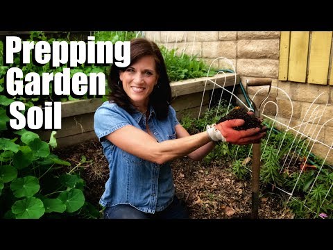 How to Prepare Your Garden Soil for Planting Vegetables in 3  Easy Steps // Spring Garden Series #8